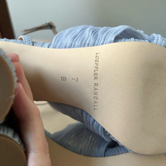 Loeffler Randall blue bow textured Camellia heels - Picture 7 of 7